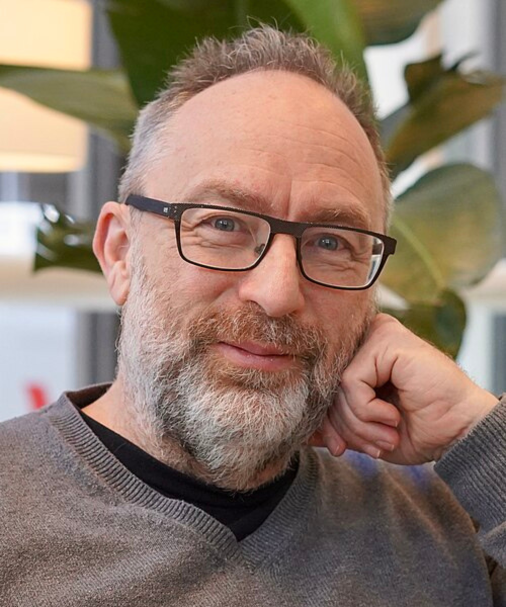 Wikipedia founder to headline Scotland’s biggest AI gathering