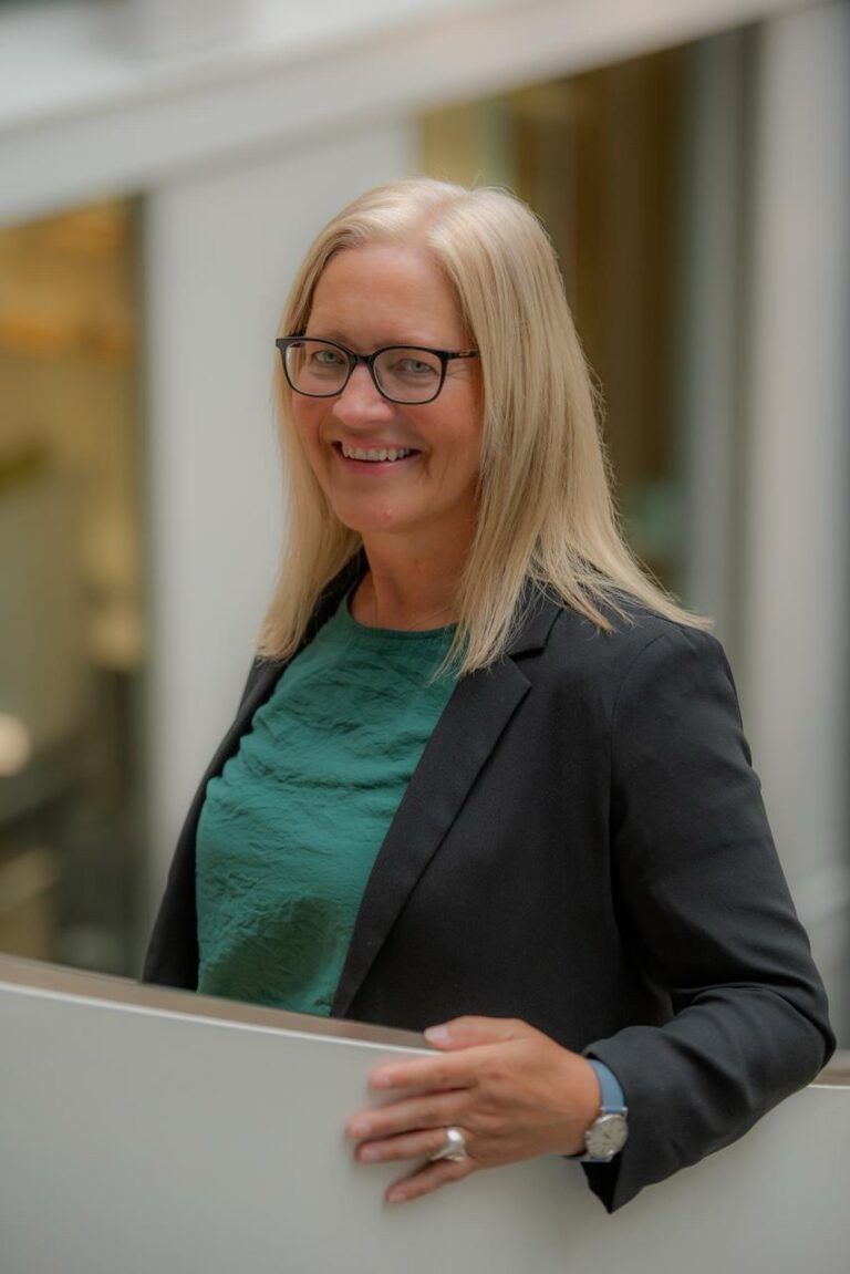 Jen Henderson The Data Lab